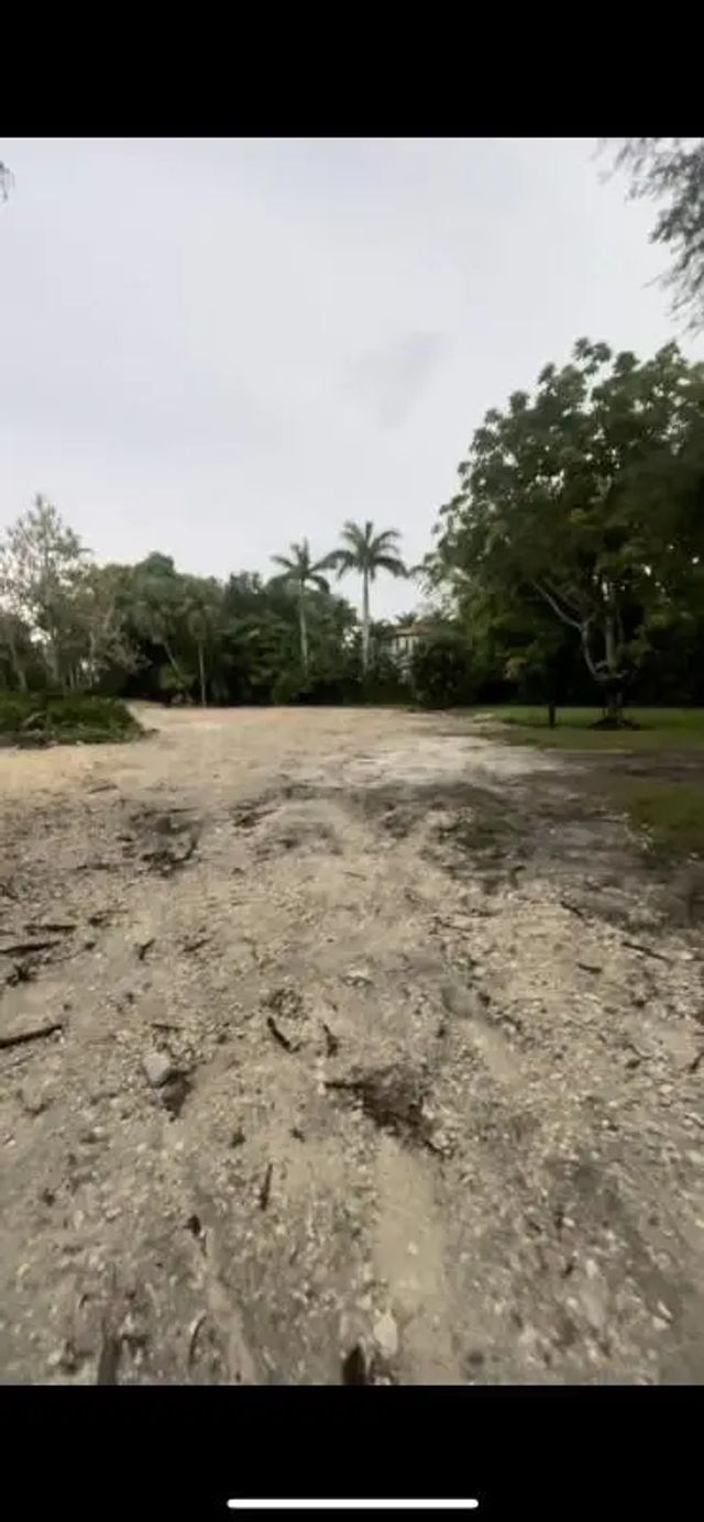 7396 Sw 79th Court, Miami