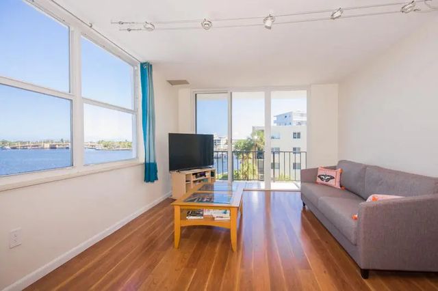 4 of 24 - 301 Croton Avenue #405, Lantana, FL