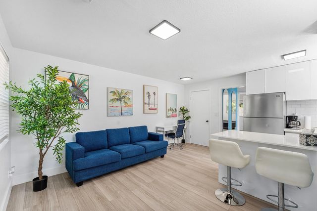 5 of 28 - 1545 Ne 32nd Street, Oakland Park, FL