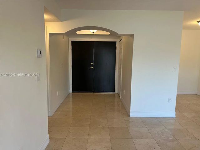5 of 36 - 322 Madeira Avenue #302, Coral Gables, FL