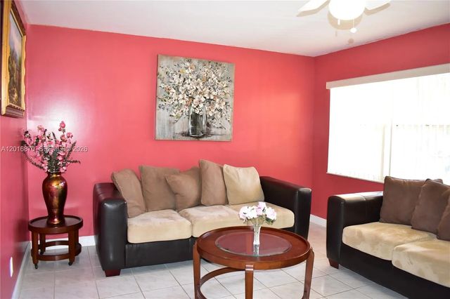 3 of 28 - 8851 Sunrise Lakes Boulevard #207, Sunrise, FL