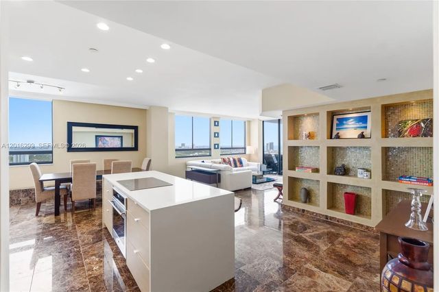 1330 West Avenue #ph05, Miami Beach
