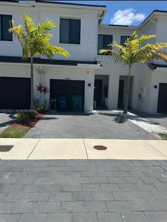 10906 Sw 232nd Terrace, Homestead
