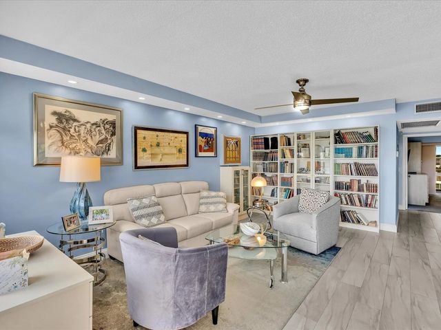 3 of 37 - 4038 Swansea B, Deerfield Beach, FL