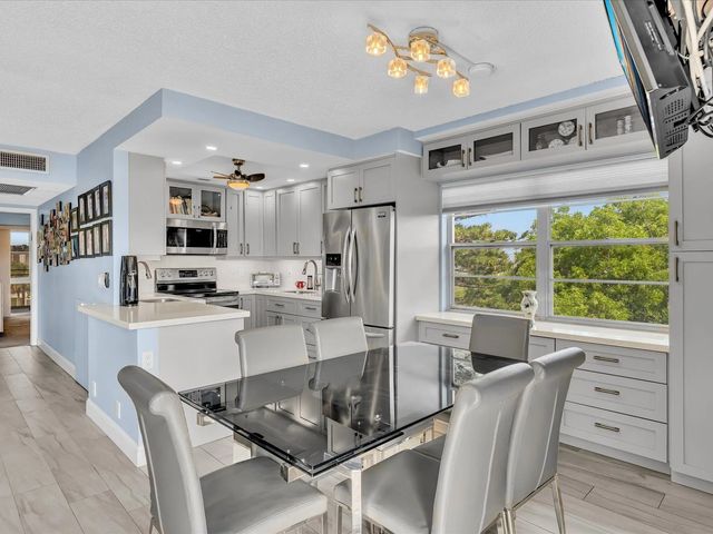 4 of 37 - 4038 Swansea B, Deerfield Beach, FL