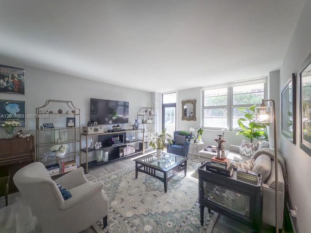 5 of 32 - 90 Edgewater Drive #114, Coral Gables, FL