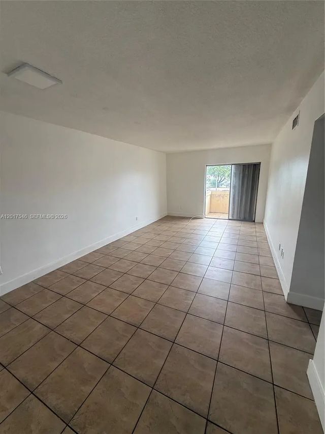3 of 15 - 685 Miller Drive #e205, Miami Springs, FL