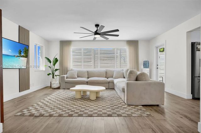 2 of 18 - 1301 Hollywood Boulevard, Hollywood, FL