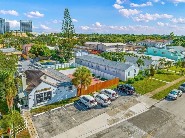 4 of 60 - 699 S Federal Highway, Hollywood, FL