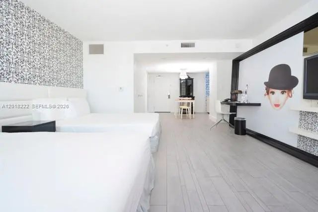 3 of 5 - 1100 West Avenue #425, Miami Beach, FL