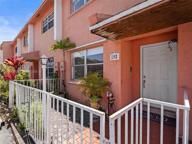 2 of 59 - 100 Sw 110th Avenue #142, Sweetwater, FL