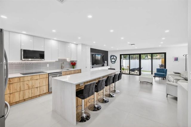 3848 Atlanta Street, Hollywood