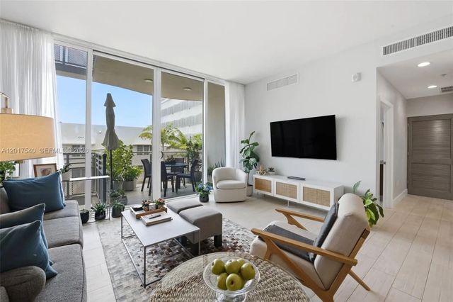 2 of 25 - 2100 Park Avenue #302, Miami Beach, FL