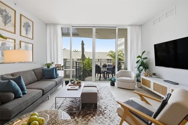 3 of 25 - 2100 Park Avenue #302, Miami Beach, FL