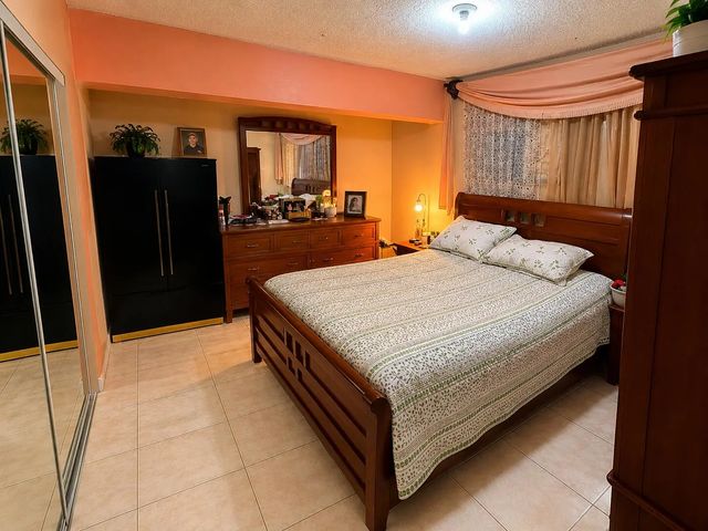 4 of 12 - 5341 Nw 180th Terrace, Miami Gardens, FL