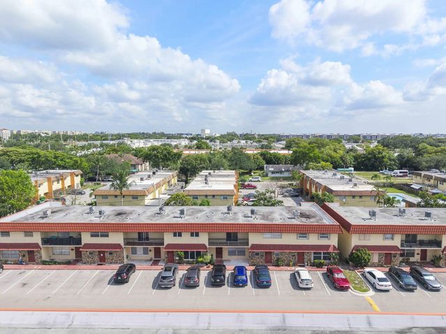3 of 40 - 6659 Sw 41st Place #38, Davie, FL