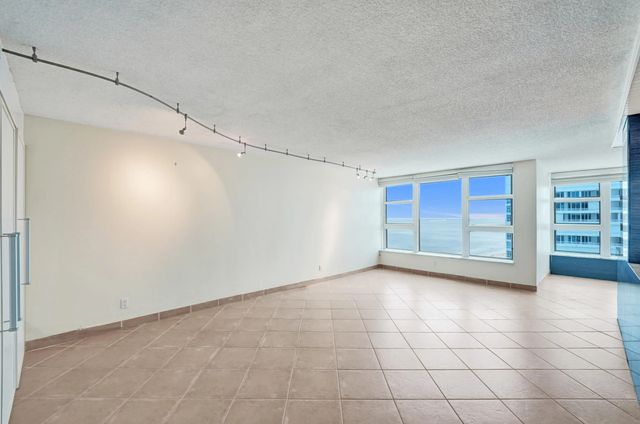 1620 S Ocean Boulevard #14-d, Lauderdale-By-The-Sea