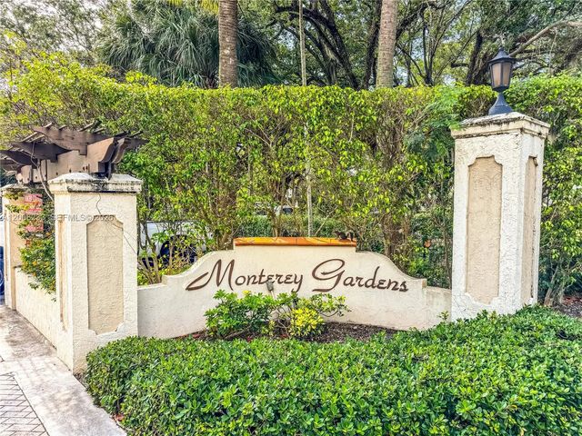 2 of 7 - 8605 Sw 68th Court #7, Pinecrest, FL