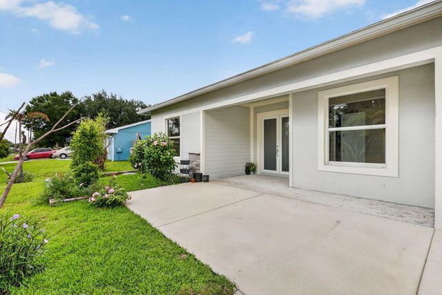 4 of 48 - 1974 Sw Idaho Lane, Port St. Lucie, FL