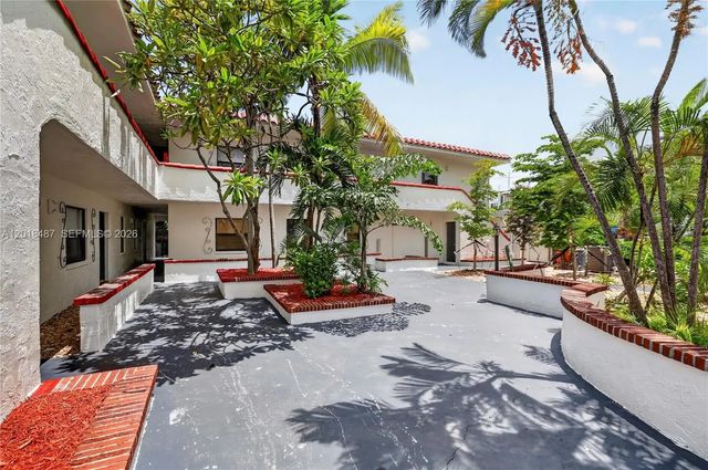 4 of 6 - 2300 Ne 6th Avenue, Wilton Manors, FL