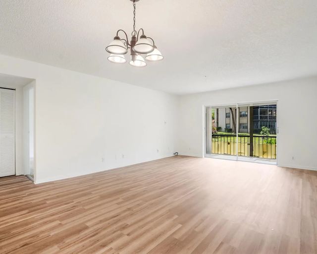 3 of 21 - 6201 N Falls Cir Drive #109, Lauderhill, FL
