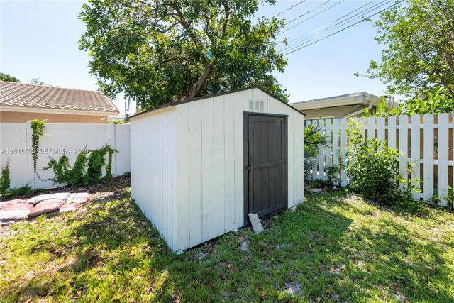 3 of 30 - 2308 Se 18 Street, Fort Lauderdale, FL
