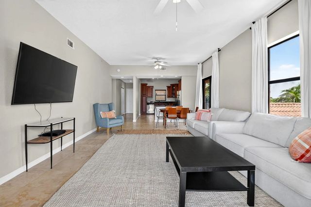 4 of 42 - 1620 Presidential Way #402, West Palm Beach, FL