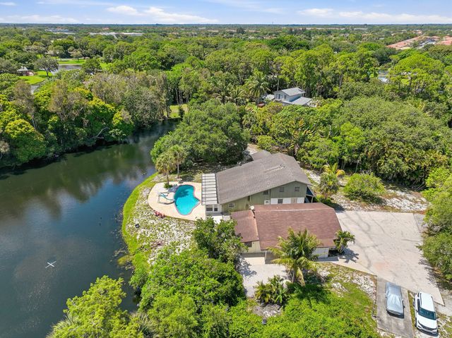 7689 Lawrence Road, Boynton Beach