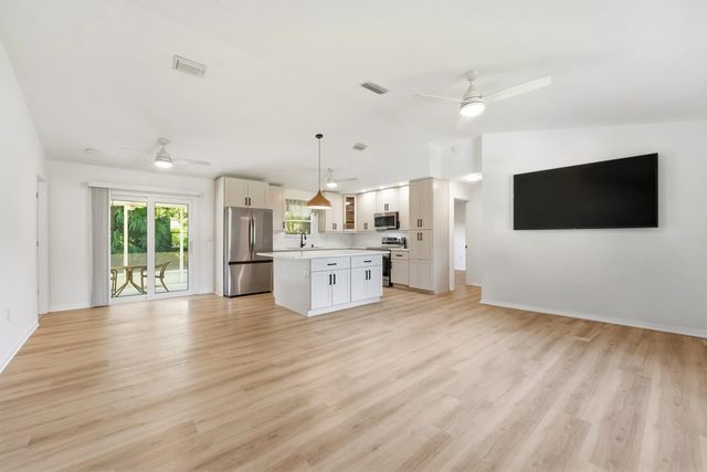 5 of 35 - 732 Bayfront Terrace, Sebastian, FL