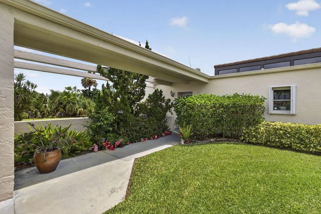 2651 Boundbrook Boulevard #110, West Palm Beach