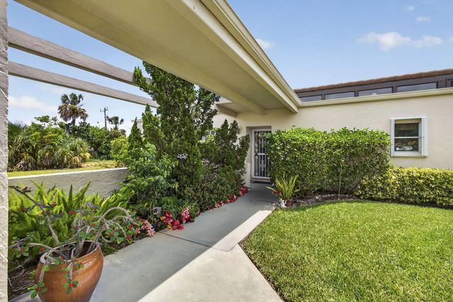 2 of 39 - 2651 Boundbrook Boulevard #110, West Palm Beach, FL