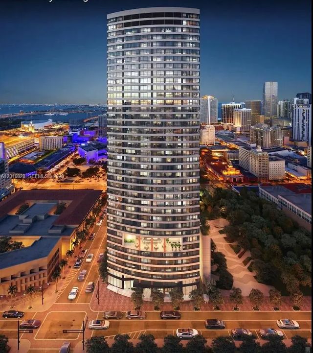 225 N Miami Avenue #2801, Miami