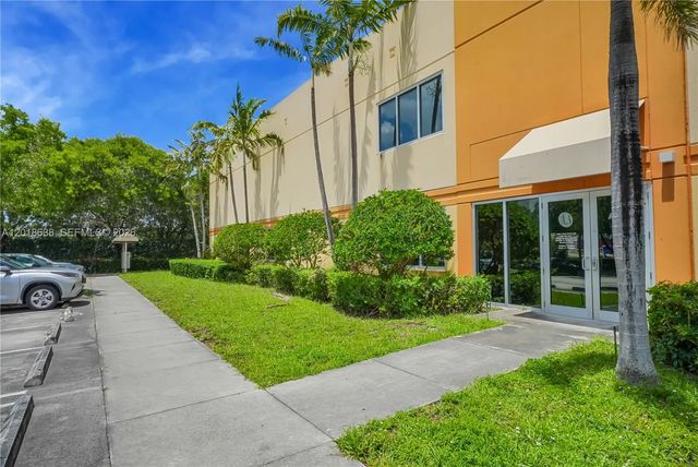 12601 Nw 115th Avenue #a-114, Medley