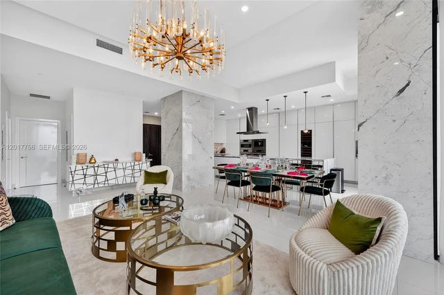 2 of 58 - 88 Sw 7th Street #ph4202, Miami, FL