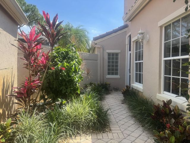 3 of 96 - 48 Via Del Corso, Palm Beach Gardens, FL