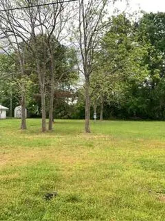 1026 Washington Avenue, Graceville