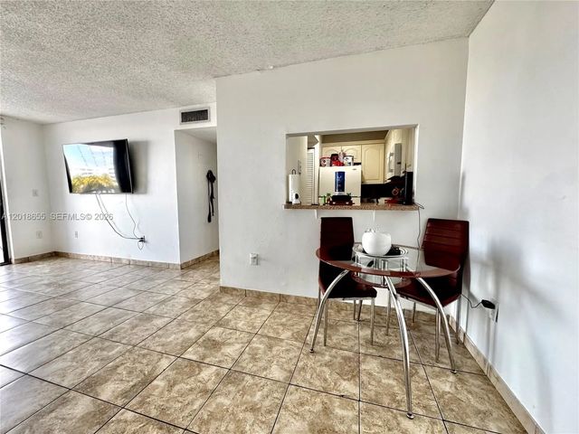 5 of 11 - 8145 Nw 7th Street #404, Miami, FL