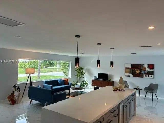 5 of 18 - 1212 Se 43rd Terrace, Cape Coral, FL