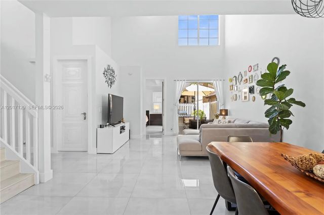 4 of 30 - 1240 Grant Street, Hollywood, FL