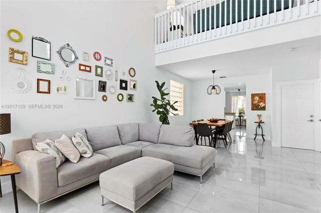 5 of 30 - 1240 Grant Street, Hollywood, FL