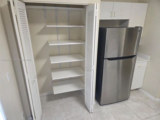 4 of 18 - 47 Simonton Circle, Weston, FL