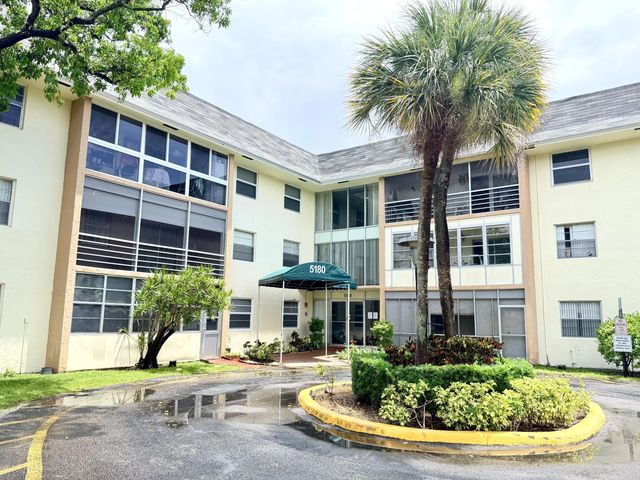 5180 E Sabal Palm Boulevard #228, Tamarac