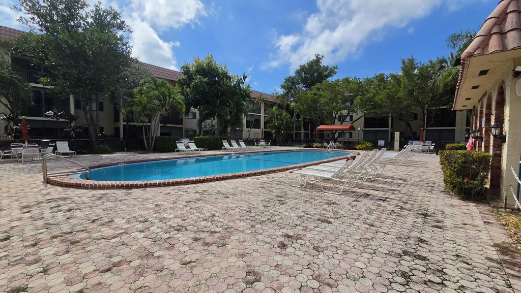 257 S Cypress Road #408, Pompano Beach