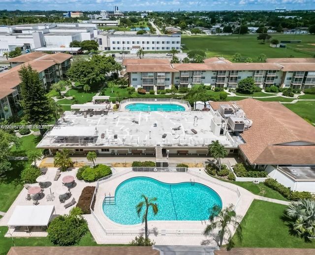 17090 Ne 14th Avenue #312, North Miami Beach