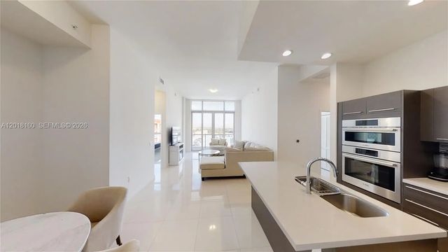 7825 Nw 107th Avenue #821, Doral