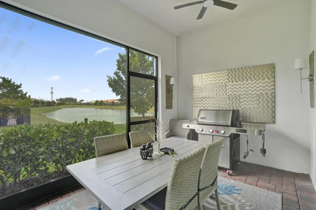 5 of 78 - 8334 W Blue Spring Drive #8334, Parkland, FL