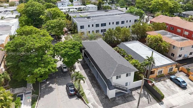 4 of 51 - 2190 Sw 14th Terrace, Miami, FL