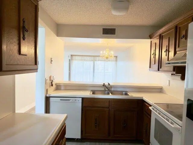 6021 Coral Lake Drive #209, Margate