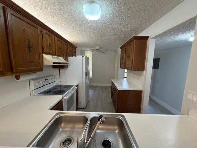 4 of 23 - 6021 Coral Lake Drive #209, Margate, FL