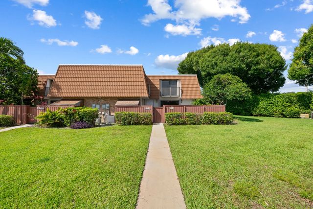 2962 Sw 12th Street, Deerfield Beach